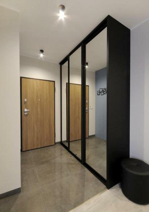 Bulwary Wislane P&o Serviced With Ac Apartament *